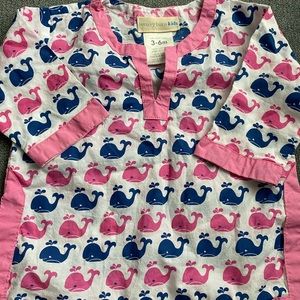 Pottery Barn kids

Swim cover up tunic

Size 3-6 months